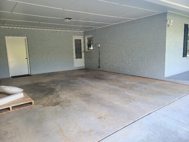 Foto del edificio - 3941 Pine Needle Dr NW