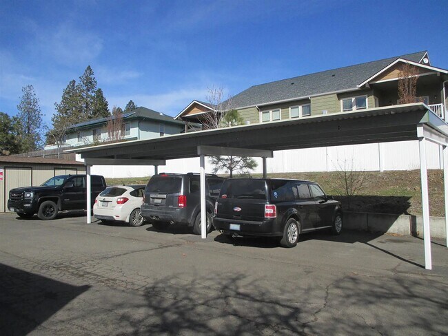 Foto del edificio - Spacious 2 Bed, 1 Bath on South Hill!