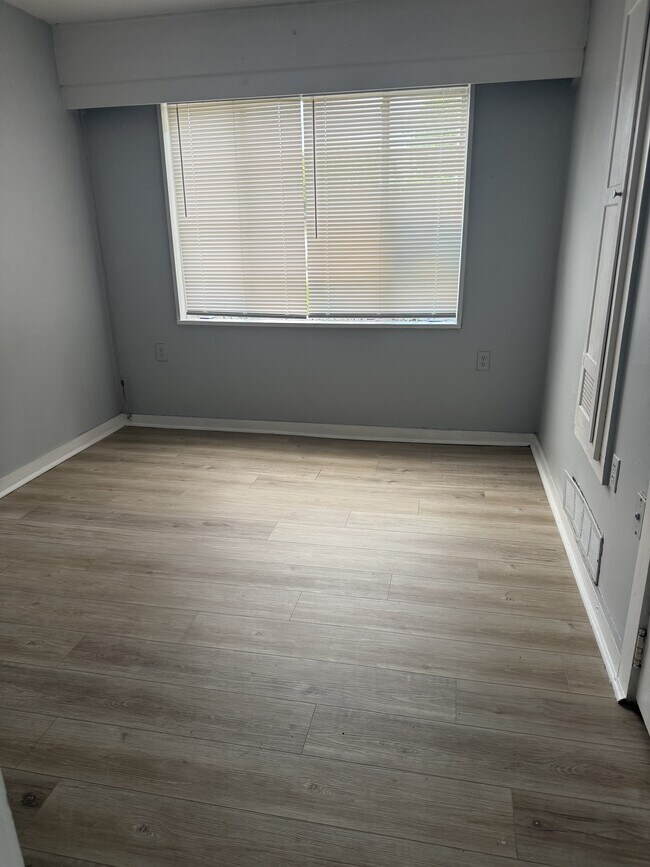 Foto del edificio - 2223 20th Ave