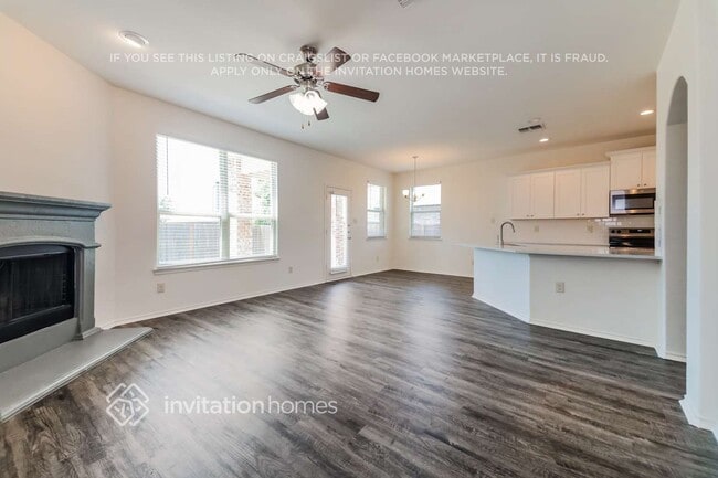 Building Photo - 1408 Red River Dr