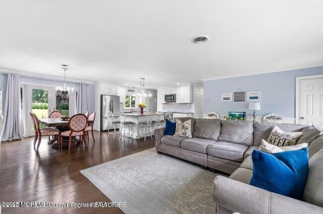 Foto del edificio - 545 Cassville Rd