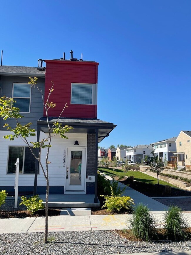Foto del edificio - 3BD, 3.5BA Arvada Townhome with Patio and Yard