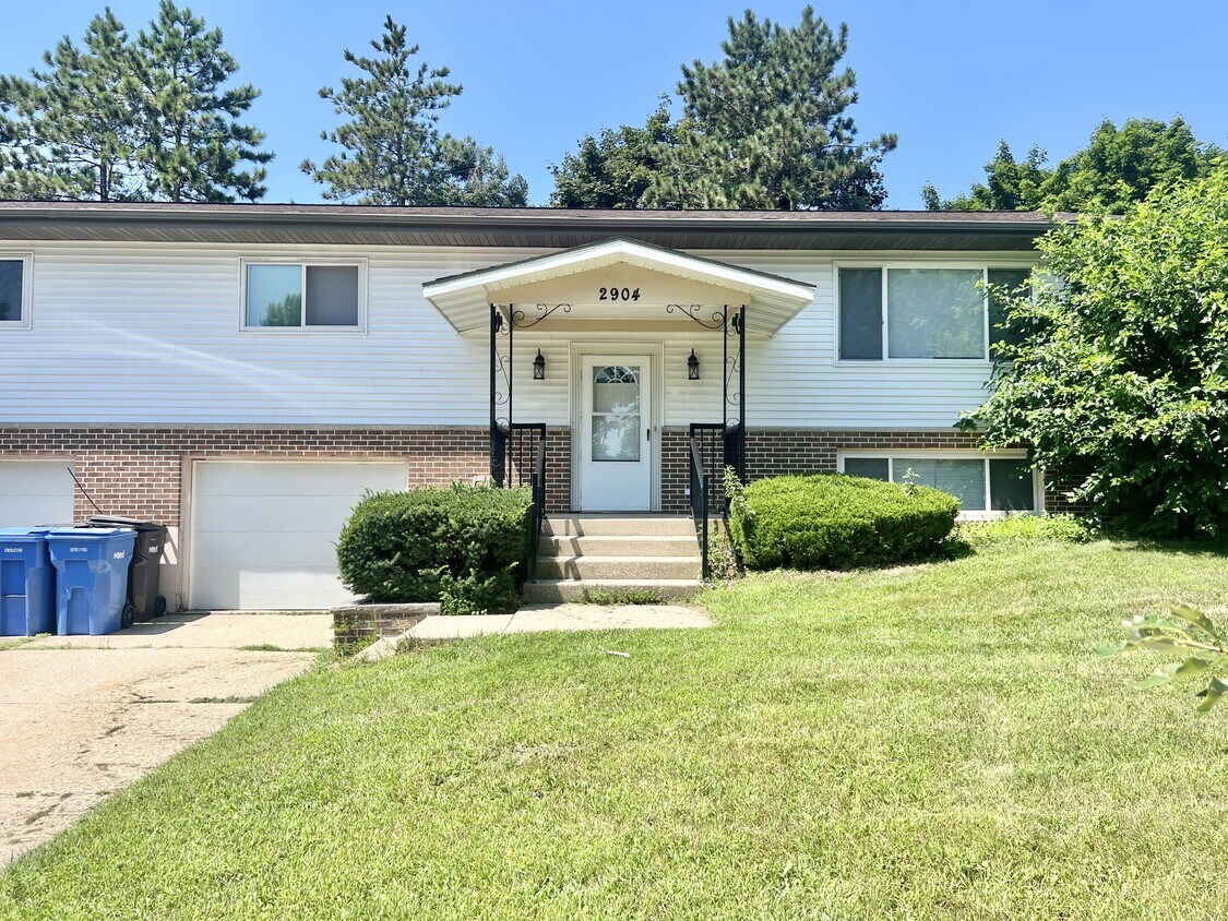 Foto principal - 2904 Northbrook Dr