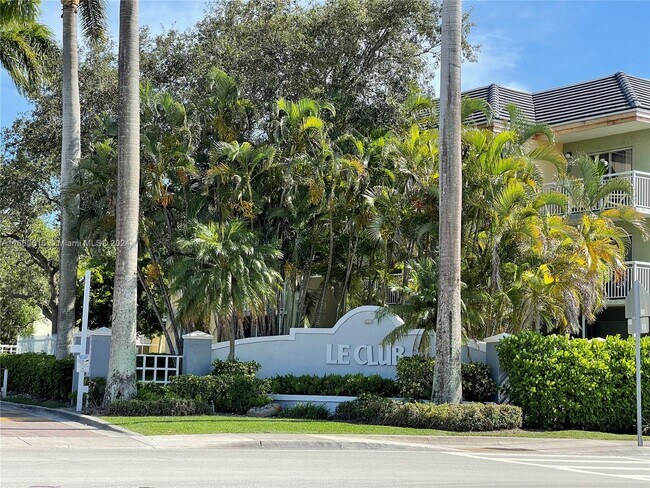 Building Photo - 8590 SW 212th St