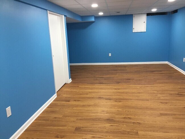 Foto del edificio - 3849 Old Creek Rd