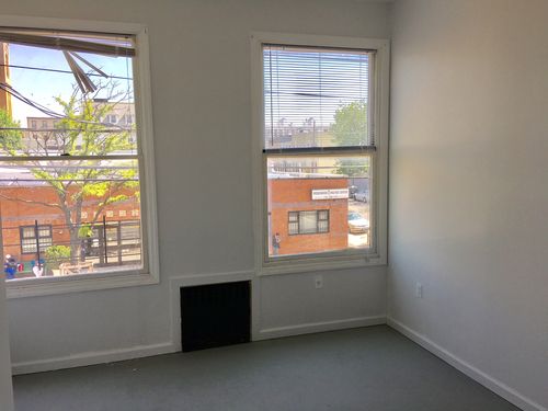 Foto principal - 388 Seneca Ave