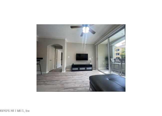 Foto del edificio - 8539 Gate Pkwy W