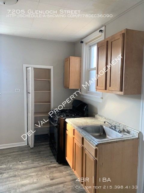 Foto del edificio - 7205 Glenloch St