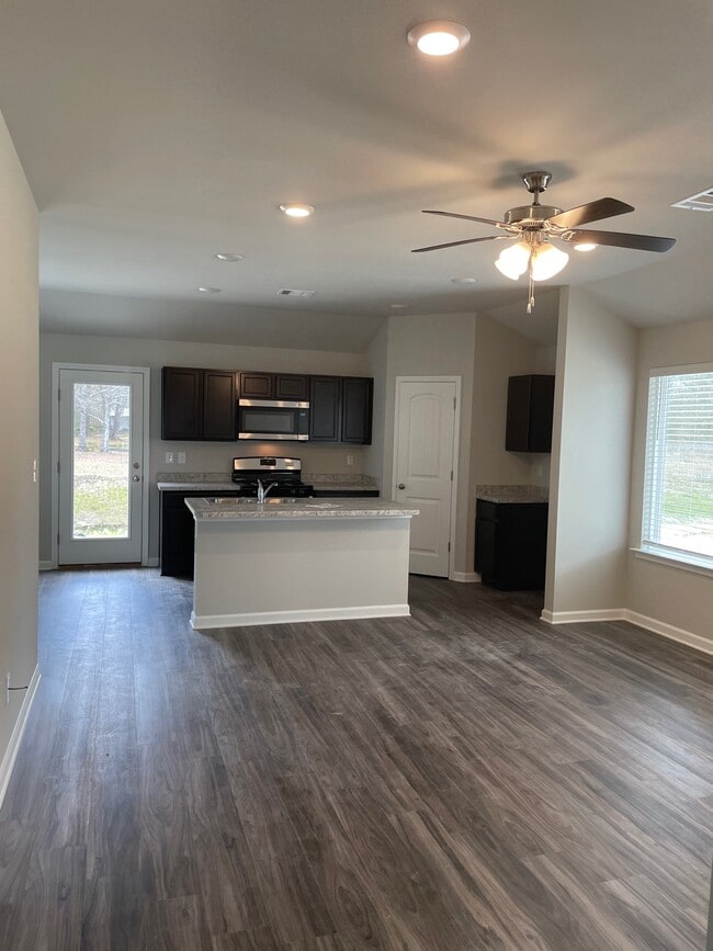 Foto del edificio - 12408 Orchid Ln