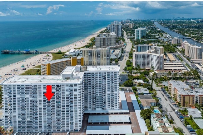 Building Photo - 405 N Ocean Blvd