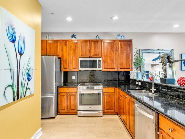 Building Photo - 2249 NE 9th Ave