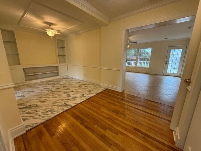 Building Photo - Pensacola - North Hill - 3 bedroom, 2 bath...