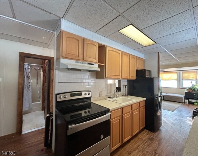 Foto del edificio - 19 Windemere Ave