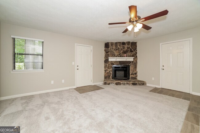 Foto del edificio - 2227 Cherokee Valley Cir