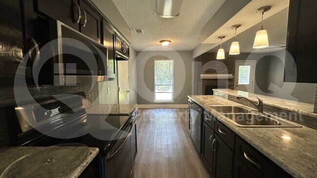Foto del edificio - 4904 Brookhollow Dr