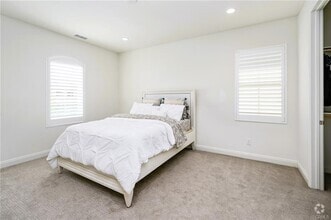 Building Photo - 1081 Summit Oak Dr