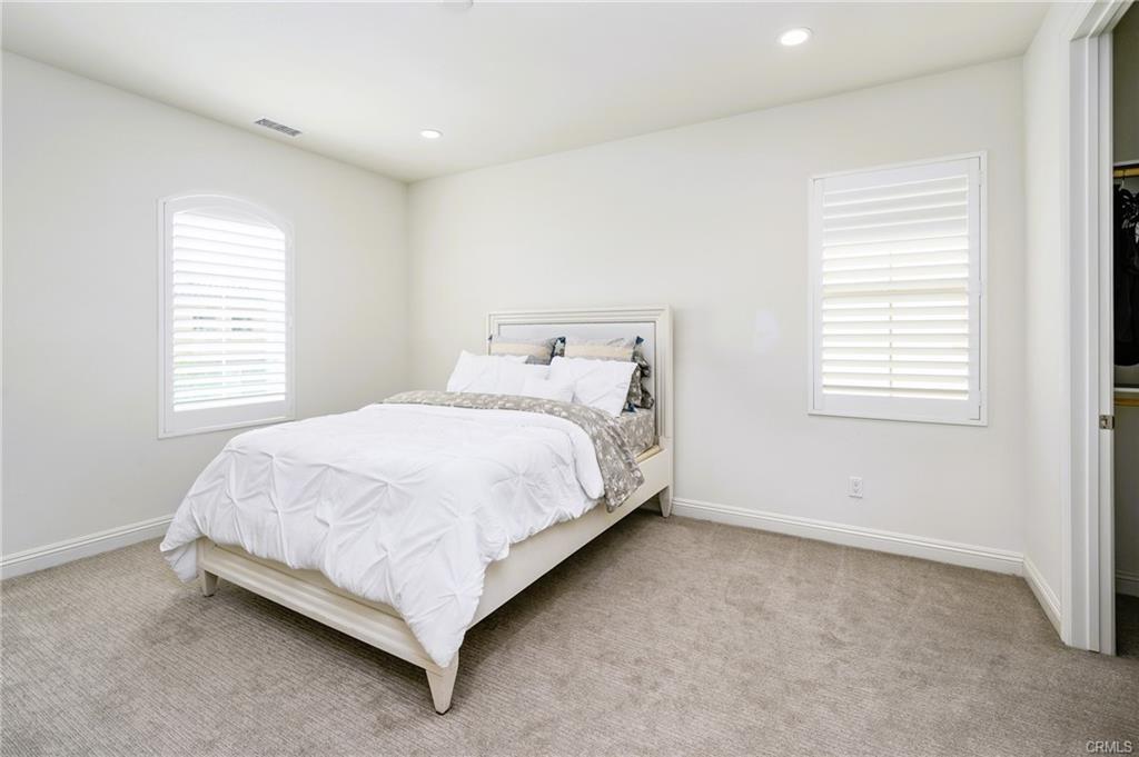 Foto principal - 1081 Summit Oak Dr