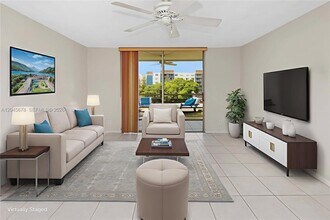 Building Photo - 505 E Dania Beach Blvd