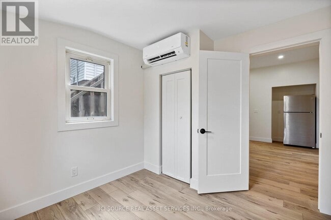 Photo du bâtiment - 304 Lincoln Rd