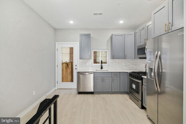 Foto del edificio - 2426 Jasper St
