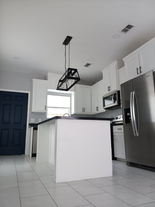 Foto del edificio - 5809 Ozark Ave