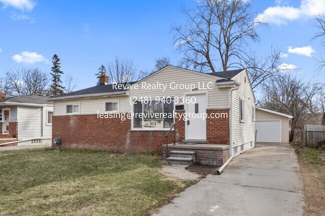 Building Photo - 18240 Negaunee