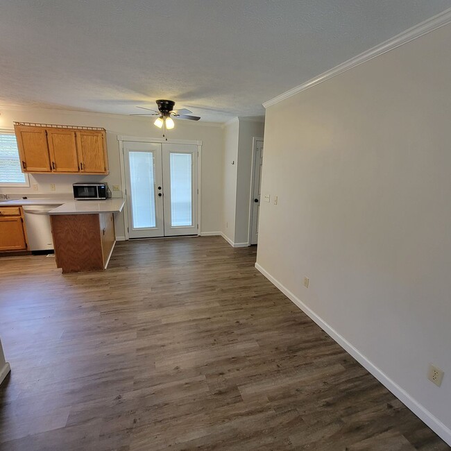 Foto del edificio - 3 Bed, 2 Bath Rental Home-Cookeville