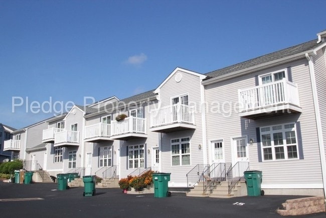 Building Photo - 15 Harbor View Ln