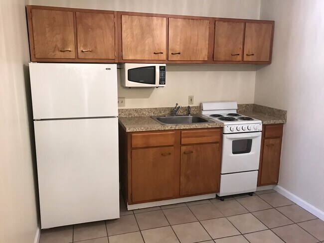 cocina amplia - 424 Aylesford Pl