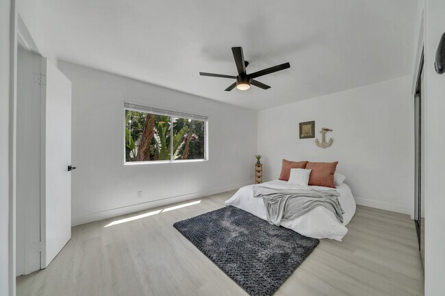 Foto del edificio - 5311 Hermitage Ave