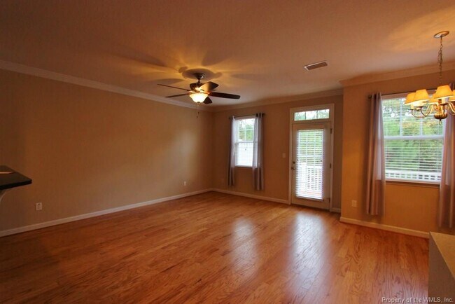 Foto del edificio - 1304 Prosperity Ct