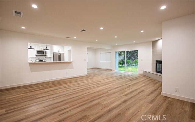 Foto del edificio - 22257 MacFarlane Dr