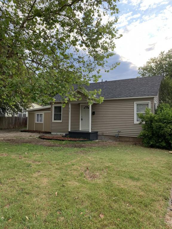 Photo - 217 S Arrington Dr House