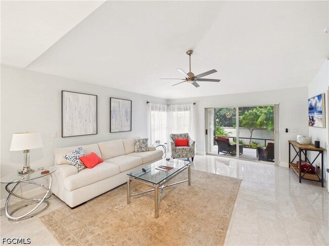 Building Photo - 27171 Enclave Dr