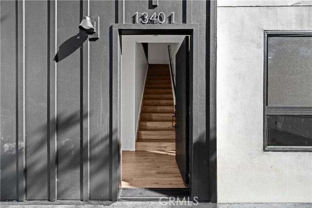 Building Photo - 1340 N Kingsley Dr