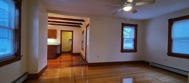Foto del edificio - 376 Grove St