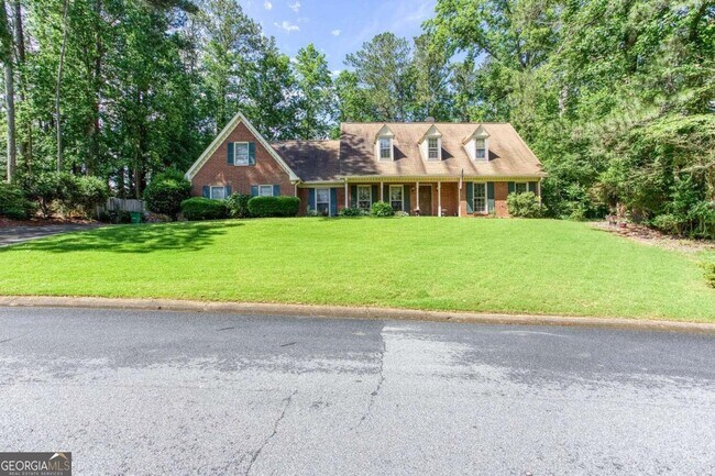 Foto del edificio - 179 Lakeside Dr NW