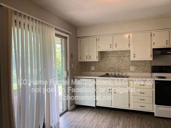 Foto del edificio - 6708 W 71st Terrace