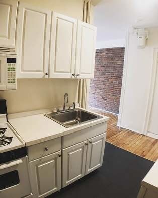 Primary Photo - 172 Spring St