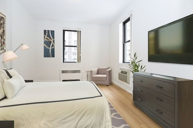 Building Photo - 314 West 58th