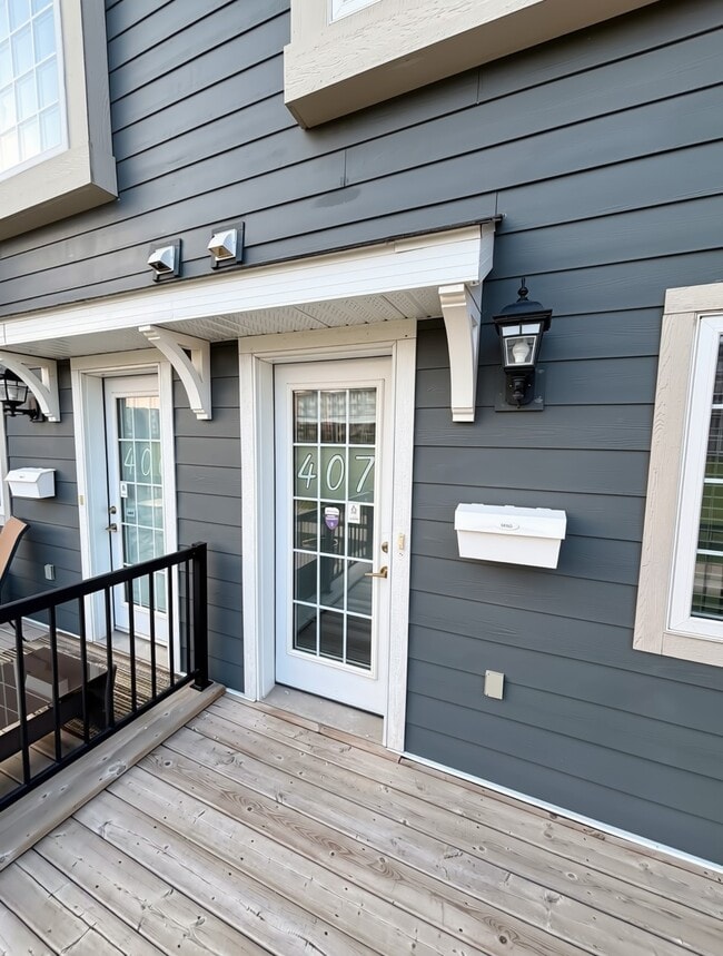 Building Photo - 155 Des Hivernants Blvd N