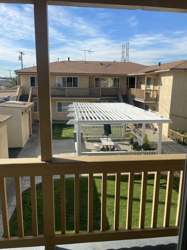 Building Photo - 7732 Chapman Ave