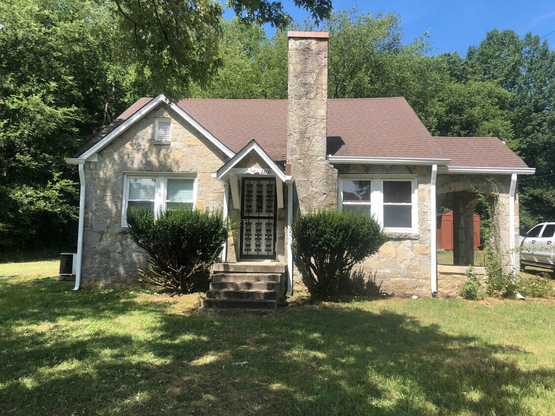 Primary Photo - 2200 Clay Lick Rd