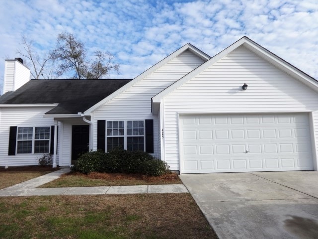 Building Photo - 425 Equinox Cir