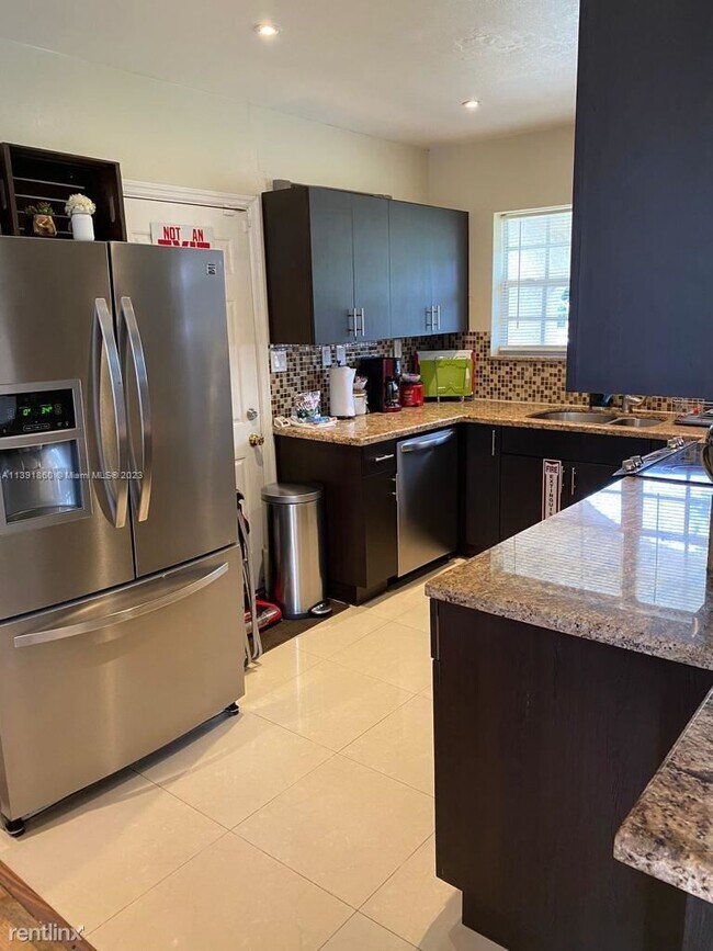 Building Photo - 3 br, 2 bath House - 111 Florida Ave # 0