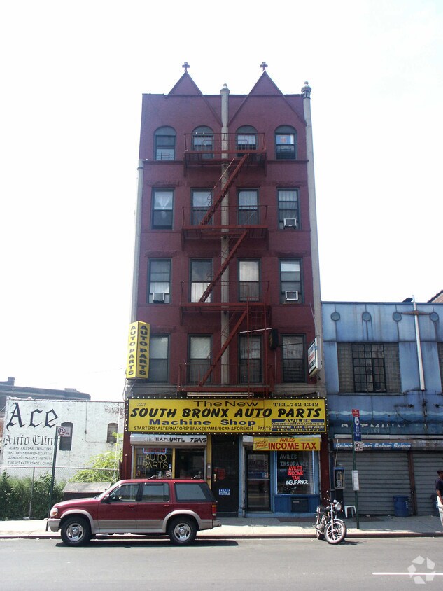 Foto del edificio - 3221 3rd Ave