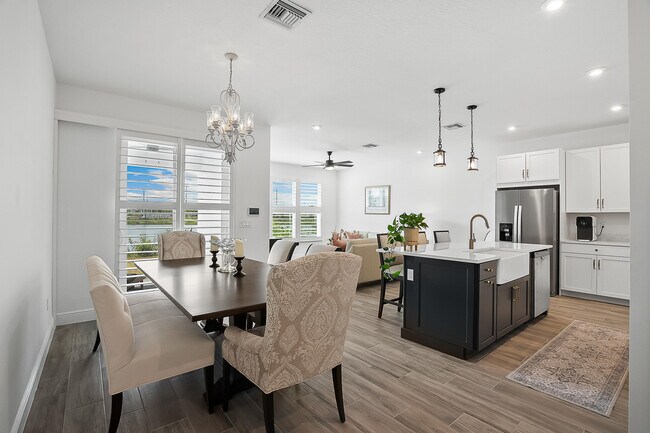 Foto del edificio - 3550 NW Solange Ct