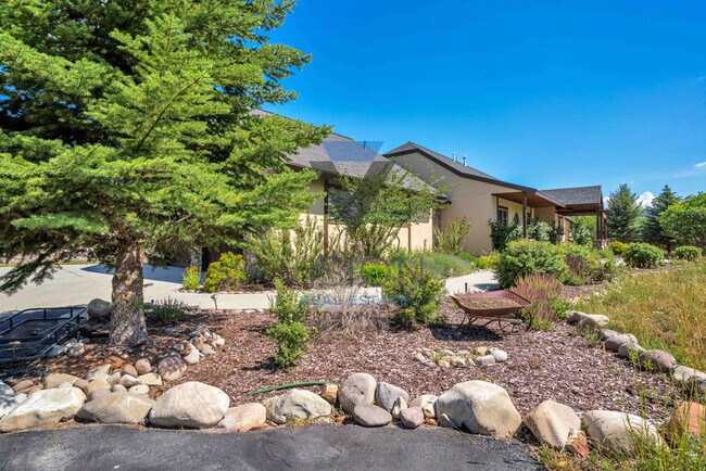 Building Photo - 4250 E Lake Creek Farms Rd