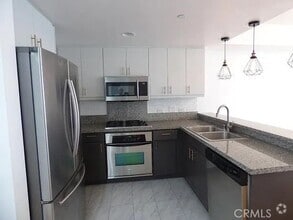 Building Photo - 875 G St