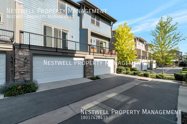 Foto del edificio - Fantastic Two-story Townhome in Midvale